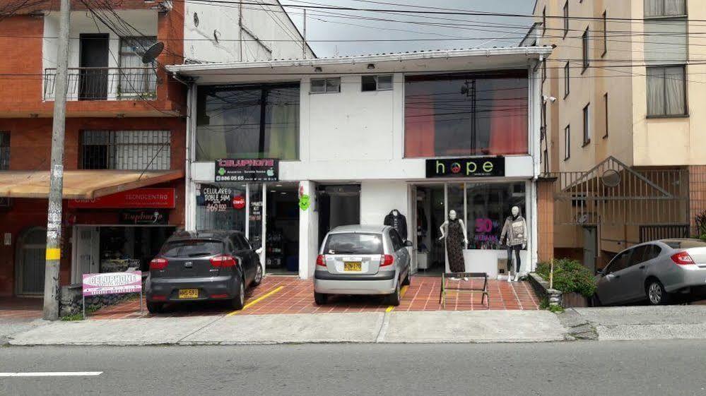 Hostal Deluxe Santander Manizales Buitenkant foto