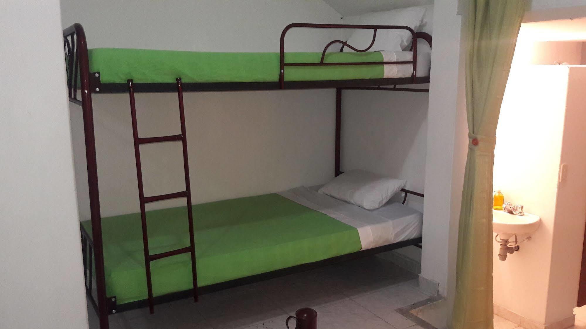 Hostal Deluxe Santander Manizales Buitenkant foto