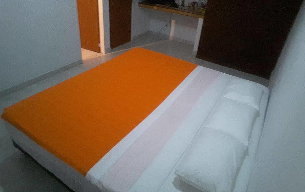 Hostal Deluxe Santander Manizales Buitenkant foto